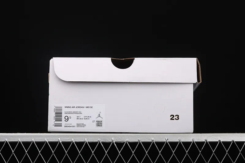 All categories Air Jordan Jordan series basketball shoes Air Jordan 1 Mid Air Jordan 1 Mid SE AJ1 Joe 1 patent leather multi-color splicing mid-top versatile casual sports sneakers DB5454-001